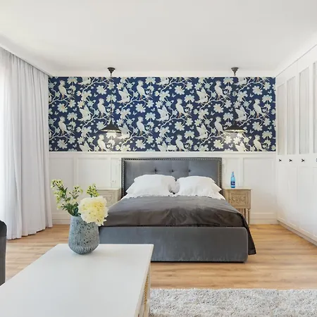 Apartmanhotel Deo Plaza By Rent Like - Old Town