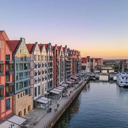 Deo Plaza By Rent Like - Old Town Aparthotel 4*