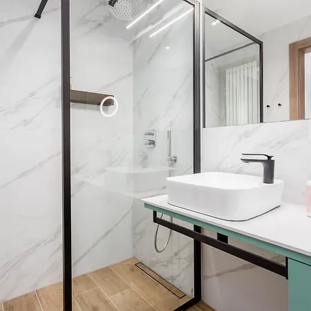 Aparthotel Deo Plaza By Rent Like - Old Town Danzig