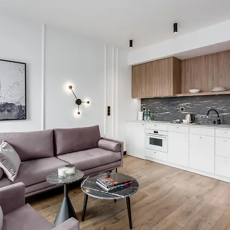 Deo Plaza By Rent Like - Old Town 4*