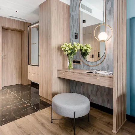 Deo Plaza By Rent Like - Old Town Aparthotel 4*