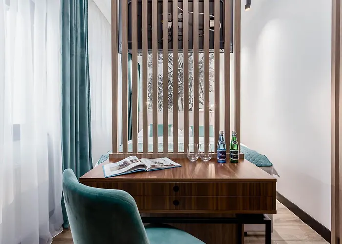 Deo Plaza By Rent Like - Old Town Apartahotel 4*